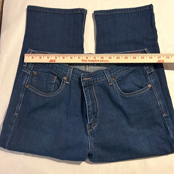 Levi’s 515 Capris - Picture 1 of 5
